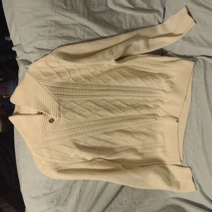 Northwest Territory cream sweater size large
